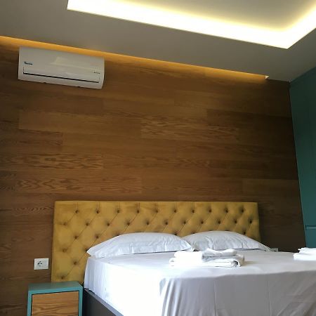Airen Hotel Веліпоя Екстер'єр фото