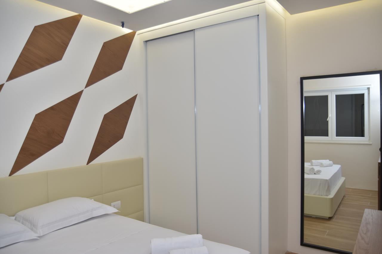 Airen Hotel Веліпоя Екстер'єр фото
